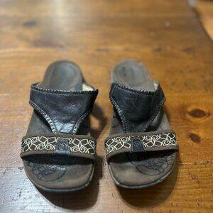 ✨Birkenstock Boston taupe suede mule clogs✨